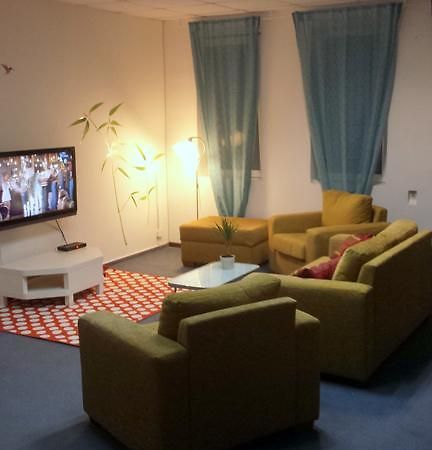 Erasmus House Hostel Warsaw Exterior photo